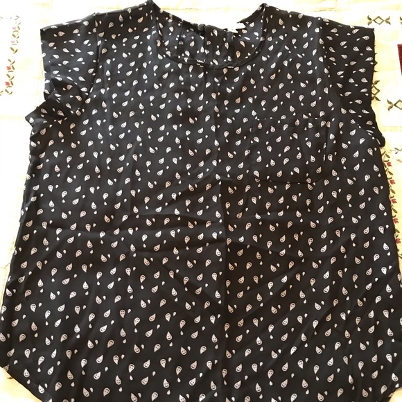 🌟4🌟 Tops - Picture 2 of 8